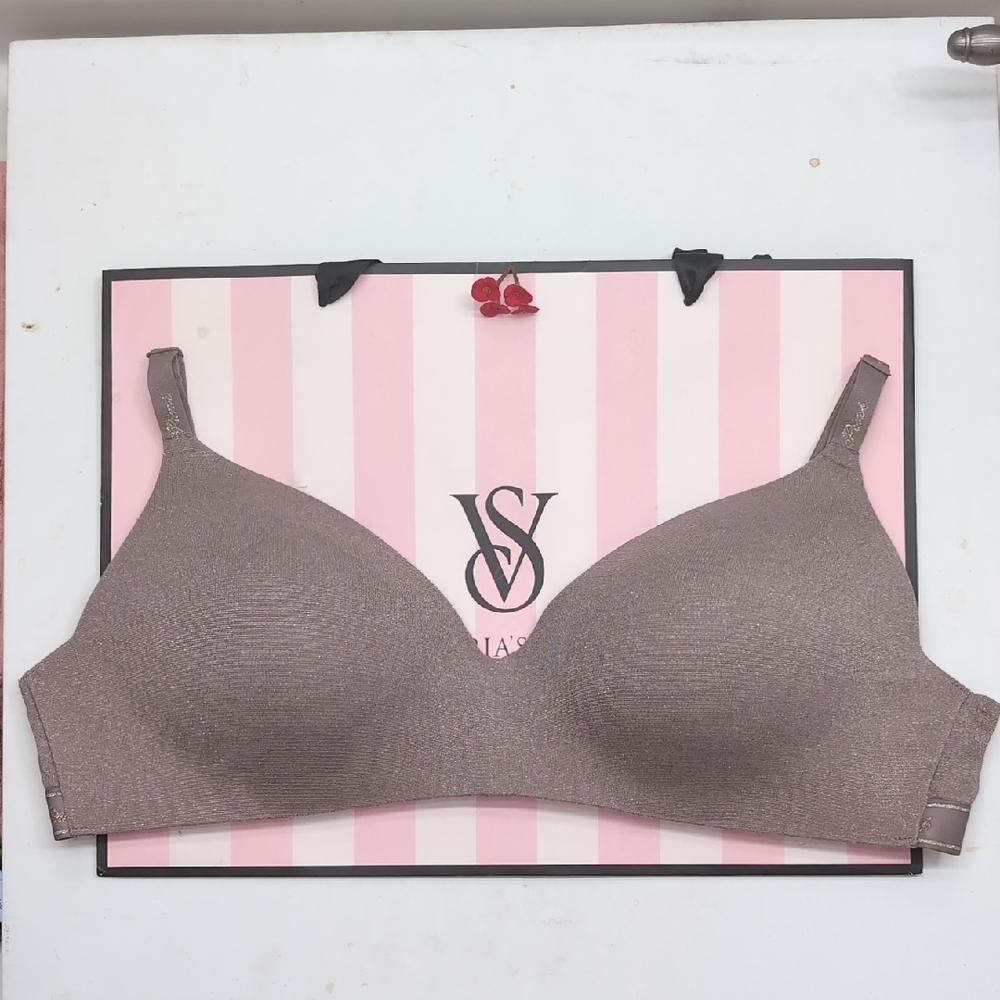 Victoria's Secret Pink Wear Everywhere Wireless Lightly Lined Size 36DD